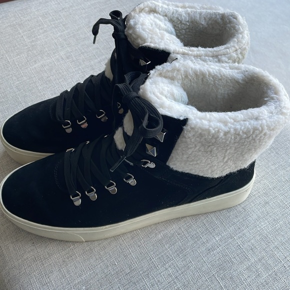 MARC FISHER BLACK DAIRE ANKLE BOOTIE / SNEAKERS size 10 - Picture 2 of 13